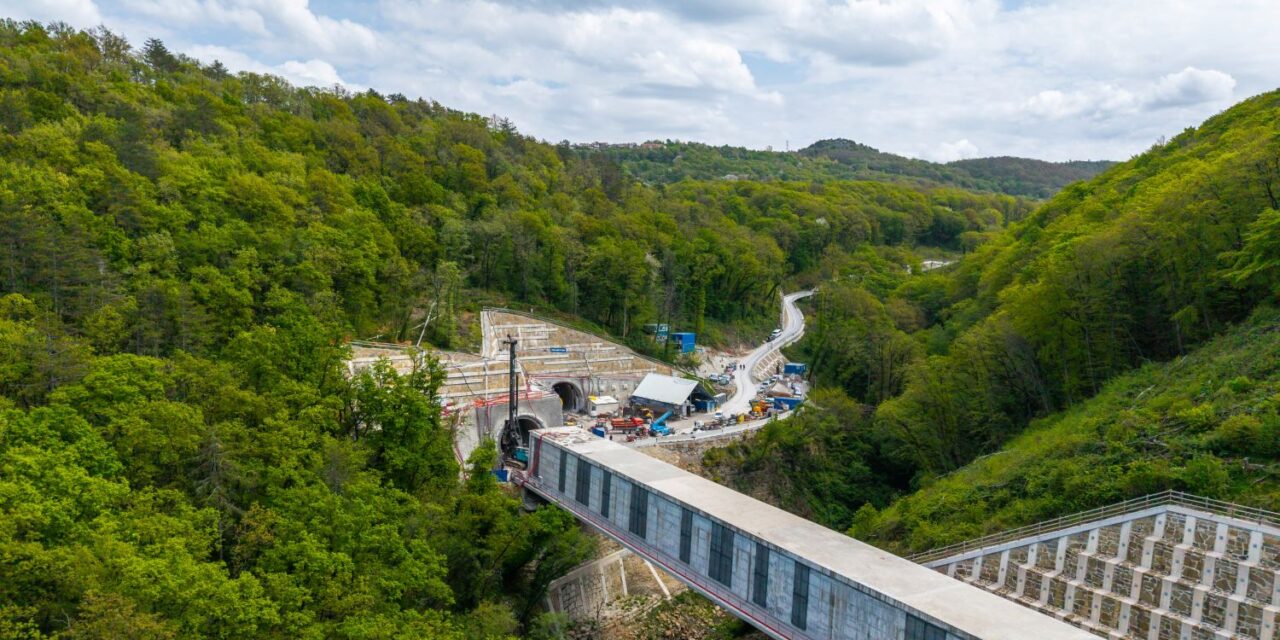 Ferrovia Capodistria-Divaccia: accuse di cattiva gestione dei lavori<h2 class='anw-subtitle'>La società 2TDK risponde al “Consiglio di progetto”, organo di esperti voluto dal Governo sloveno</h2>