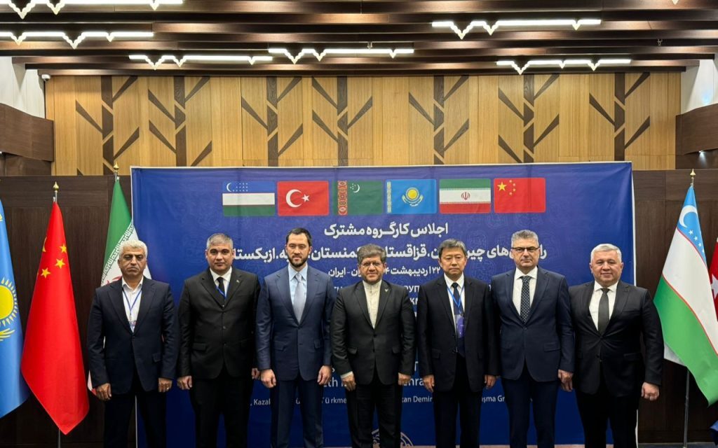 Middle Corridor: sei Paesi firmano accordo a Teheran<h2 class='anw-subtitle'>La Cina e cinque nazioni di Asia Centrale e Medio Oriente uniscono le forze per una rotta ferroviaria alternativa</h2>