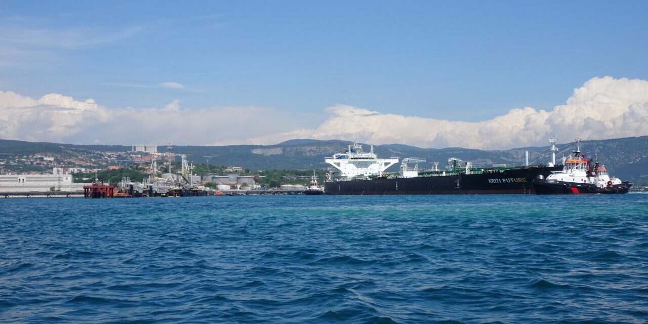 Al terminal SIOT di Trieste la prima petroliera Suezmax<h2 class='anw-subtitle'>L'ormeggio è stato reso possibile dai lavori di ristrutturazione e potenziamento commissionati a Fincantieri</h2>