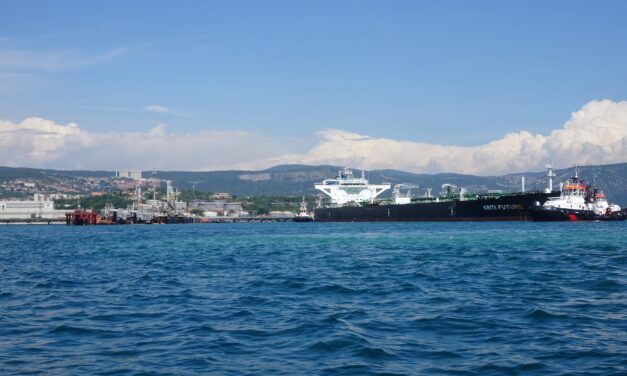 Al terminal SIOT di Trieste la prima petroliera Suezmax