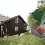 Portacontainer nel giardino di casa in Norvegia