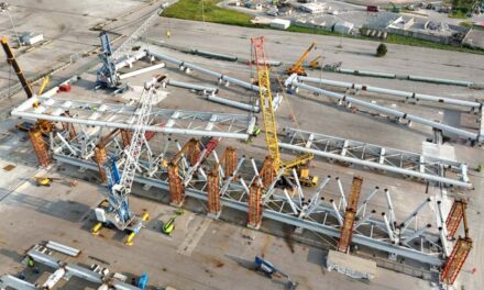Partito a Chioggia il cantiere per due maxi gru Goliath da 800 tonnellate<h2 class='anw-subtitle'>Progetto illustrato da Cimolai Technology: consegna via mare e montaggio completo nello scalo per lo stabilimento Fincantieri di Monfalcone</h2>