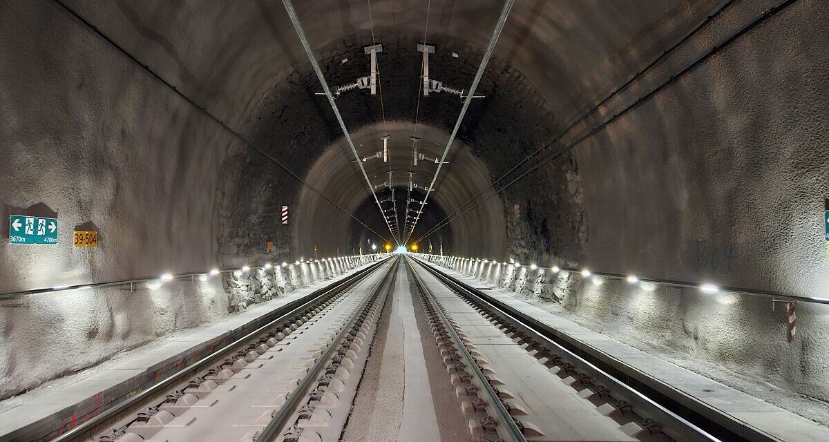 Riapre al traffico merci il tunnel dei Tauri<h2 class='anw-subtitle'>Dal 14 luglio torna operativo il collegamento ferroviario tra Salisburghese e Carinzia, dopo otto mesi di lavori.</h2>