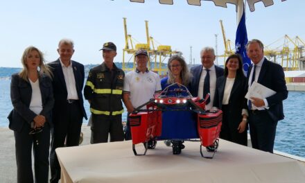 A Trieste droni marini avanzati per innovazione ambientale<h2 class='anw-subtitle'>SIOT rinnova la partnership con OCEAN fino al 2029: prima volta in Italia per i dispositivi antinquinamento</h2>