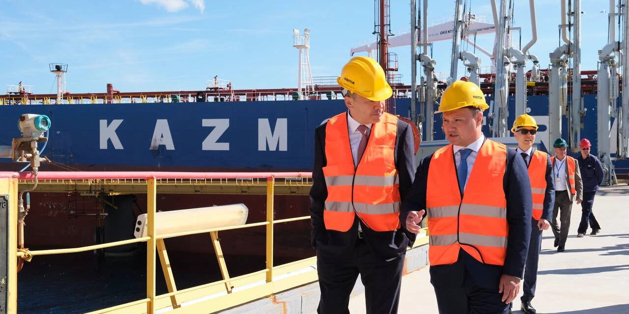 Sull’isola croata di Veglia il primo petrolio kazako per l’Ungheria<h2 class='anw-subtitle'>La consegna alla raffineria di Százhalombatta sarà effettuata tramite l'oleodotto adriatico gestito dalla JANAF</h2>