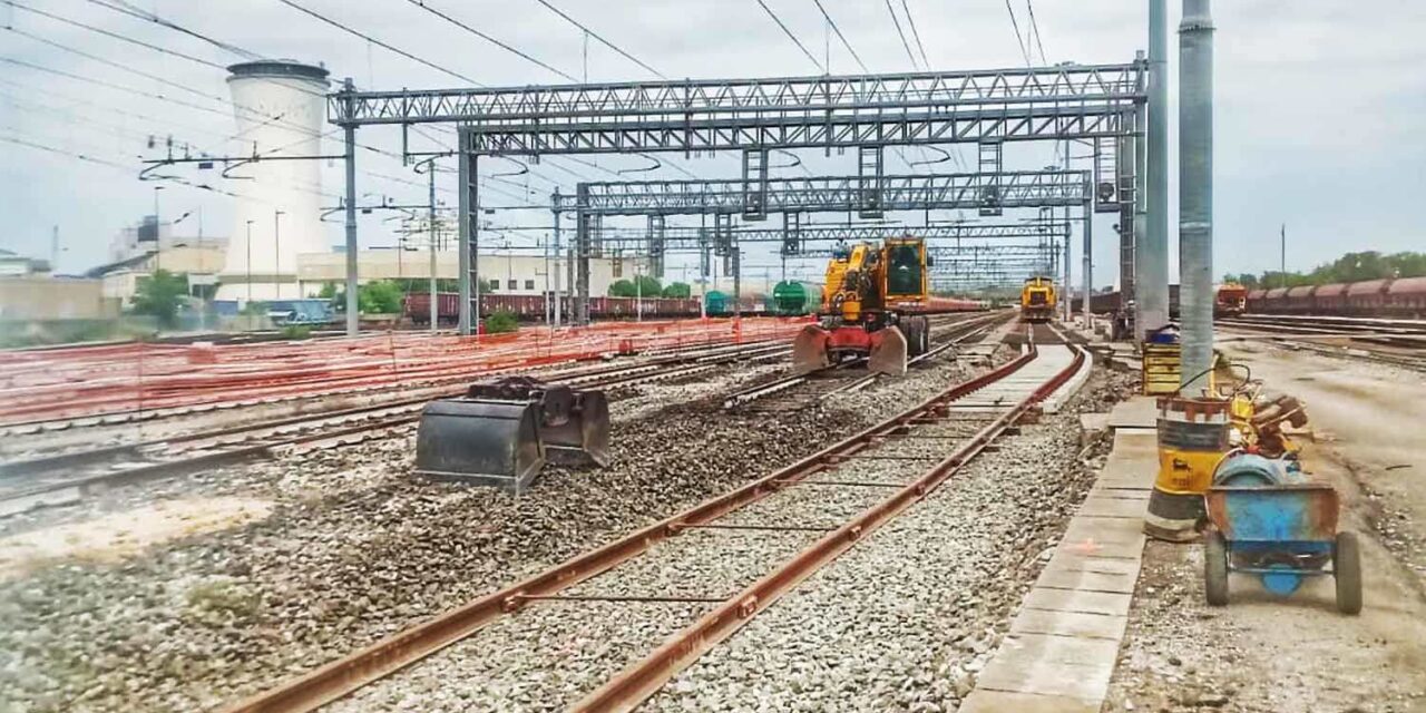 Venezia Marghera, attivato primo binario da 740 metri<h2 class='anw-subtitle'>Investimento da 2,7 milioni di euro per rendere più competitivo il porto nel trasporto merci su ferrovia</h2>