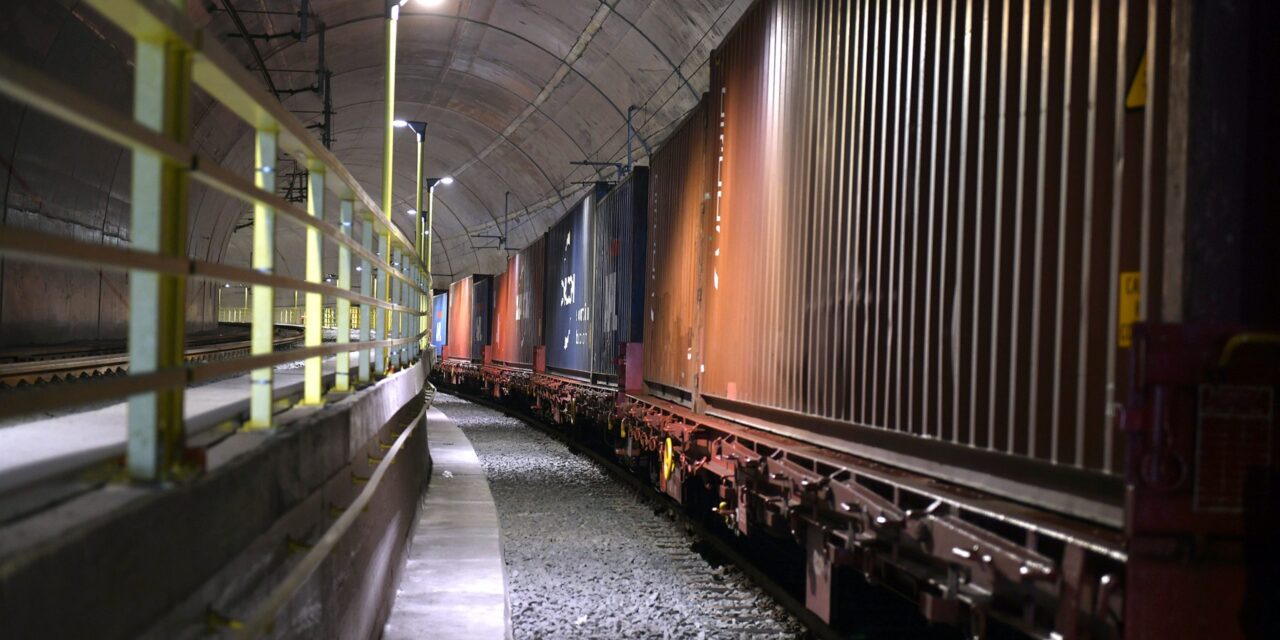 Fiume-Zagabria: via libera ambientale alla nuova ferrovia<h2 class='anw-subtitle'>Ecologicamente sostenibile il progetto che accorcerà di 56 chilometri il collegamento tra la capitale croata e il porto adriatico</h2>