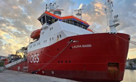 La rompighiaccio Laura Bassi da Trieste verso la Nuova Zelanda<h2 class='anw-subtitle'>La nave dell’OGS partecipa alla campagna antartica ed al progetto internazionale Ice Memory</h2>