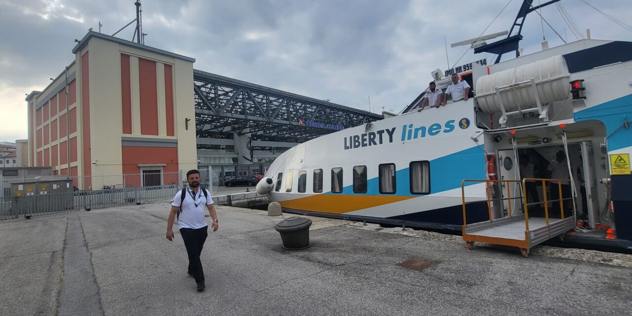 Trieste-Istria, 18mila passeggeri sul collegamento estivo<h2 class='anw-subtitle'>Cresciuti gli arrivi dall’estero e il coefficiente di riempimento sull’imbarcazione gestita da Liberty Lines</h2>