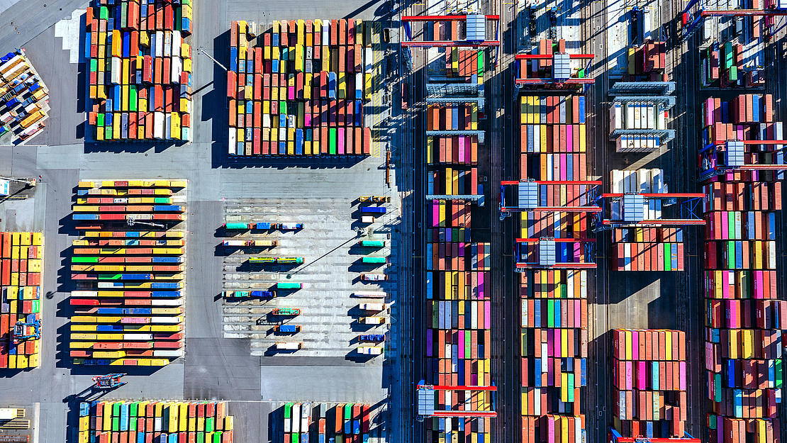 HHLA reports higher revenue and profit in the first nine months of 2025<h2 class='anw-subtitle'>Container handling and intermodal transport drive the German group, though full-year EBIT guidance has been lowered</h2>