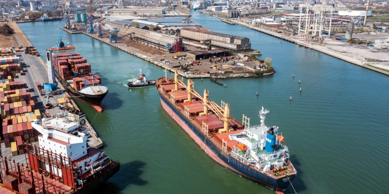 Port of Venice: 1,442 companies, 27,000 jobs and production value of €15 billion<h2 class='anw-subtitle'>CGIA di Mestre study. President Gasparato: «Venice must again be proud of the value of port activities; we are a resource»</h2>