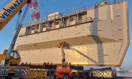 Ravenna, “floating caisson” launched for the Taranto Naval Arsenal<h2 class='anw-subtitle'>The structure built by Orizzonte Sistemi Navali (Fincantieri), launched from the port quay</h2>