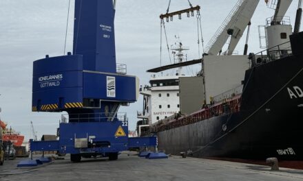 FHP Venezia accende la prima gru ibrida del porto<h2 class='anw-subtitle'>Al terminal Transped entra in servizio una Gottwald ESP.7 da 125 tonnellate, con focus su produttività ed emissioni ridotte</h2>