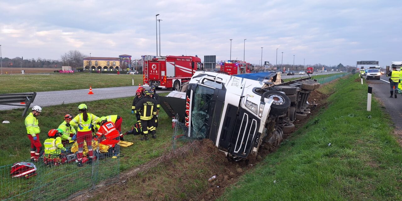 Two accidents on the A4 between Friuli and Veneto<h2 class='anw-subtitle'>Heavy vehicles involved between Villesse–Palmanova and between Dolo and Padova Est, with queues up to 10 kilometres.</h2>