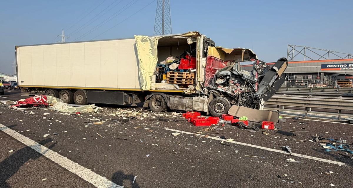 Further accidents on the A4: two dead<h2 class='anw-subtitle'>A car with Polish plates rear-ended a lorry. In the morning, a crash between HGVs in the Verona section</h2>