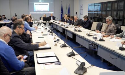 Chiusura ferrovia Tarvisio: Regione Fvg tenta di correre ai ripari<h2 class='anw-subtitle'>L'Autorità portuale chiede un tavolo dedicato, operatori propongono sussidi per trasporto via gomma fino a Villaco</h2>