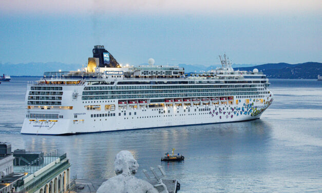 Crociere, Trieste regge la sfida delle tre navi: oltre 5 mila passeggeri