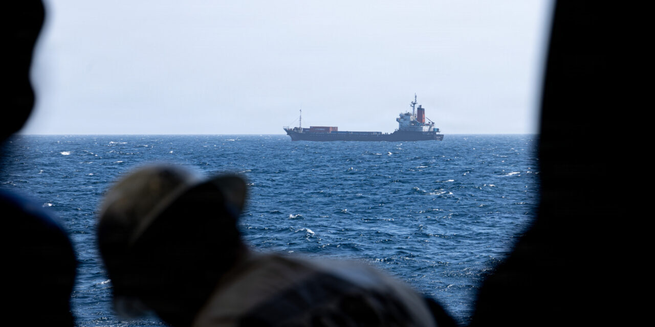 Hormuz, nave sudcoreana in fiamme nello Stretto<h2 class='anw-subtitle'>Esplosione su una portarinfuse, mentre aumentano attacchi e tensioni tra Stati Uniti e Iran sul controllo della rotta petrolifera</h2>