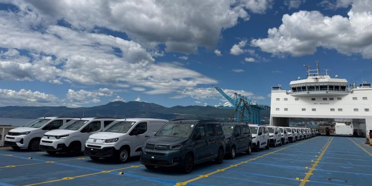 Nave record al porto di Fiume<h2 class='anw-subtitle'>Lo scalo croato ha accolto accoglie la più grande unità Ro-Ro nave dopo mai arrivata nel nuovo flusso automotive</h2>