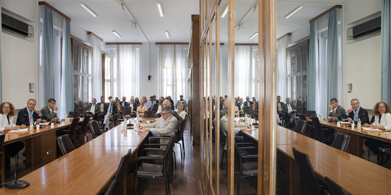 Porti del Nord Adriatico, la sfida della “cooperazione selettiva”<h2 class='anw-subtitle'>Da Trieste la proposta di uno sportello digitale unico, promozione internazionale condivisa e progetti comuni</h2>