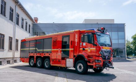 New firefighting vehicle for the Koper-Divača railway line<h2 class='anw-subtitle'>New road-rail vehicle enters service for the Sežana Fire Brigade</h2>