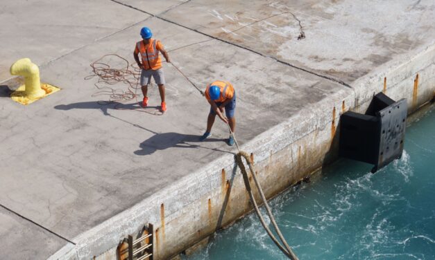 Caldo, i sindacati chiedono tutele anche per i lavoratori dei porti