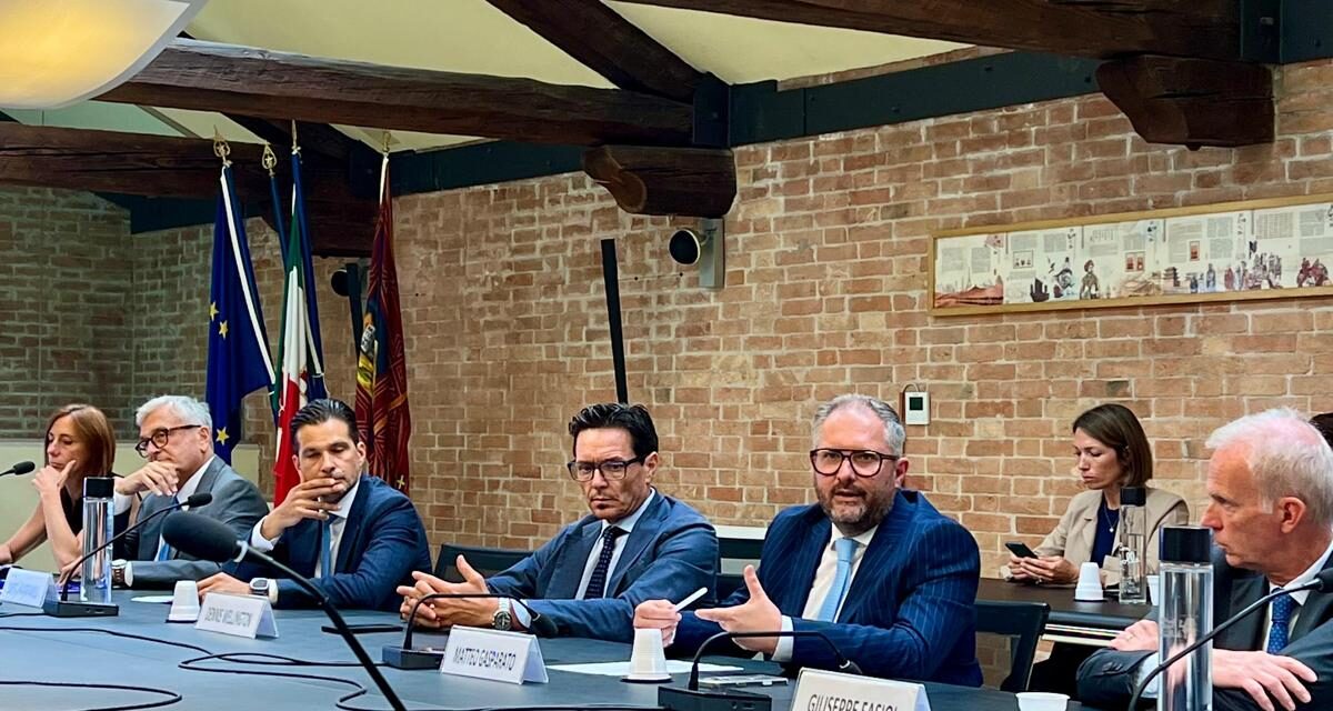Venezia approva il primo DPSS del sistema portuale veneto<h2 class='anw-subtitle'>Il documento strategico apre la strada ai futuri Piani regolatori e include anche Porto Levante con il rigassificatore</h2>