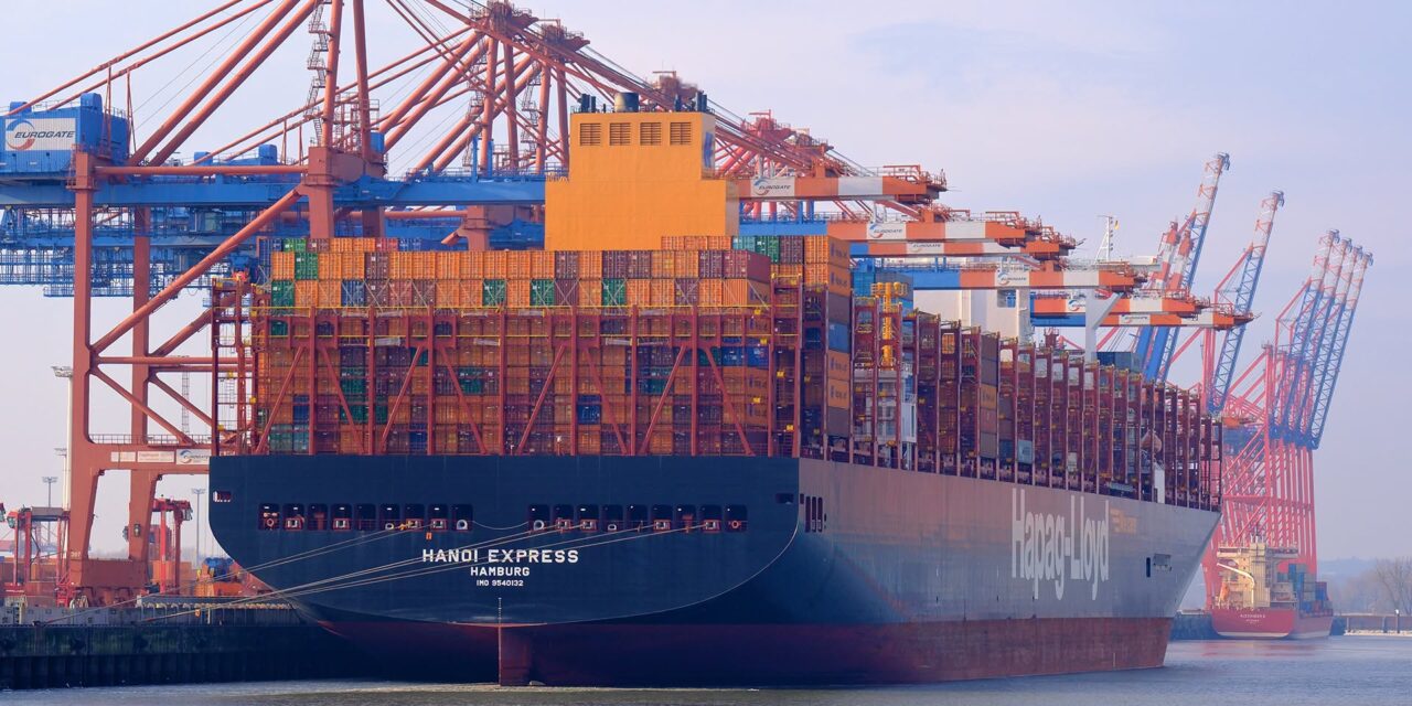 Cold ironing, Hapag-Lloyd firma accordo con porto di Amburgo<h2 class='anw-subtitle'>Via libera in tutti i terminal. Già equipaggiato il 35% della flotta della compagnia</h2>