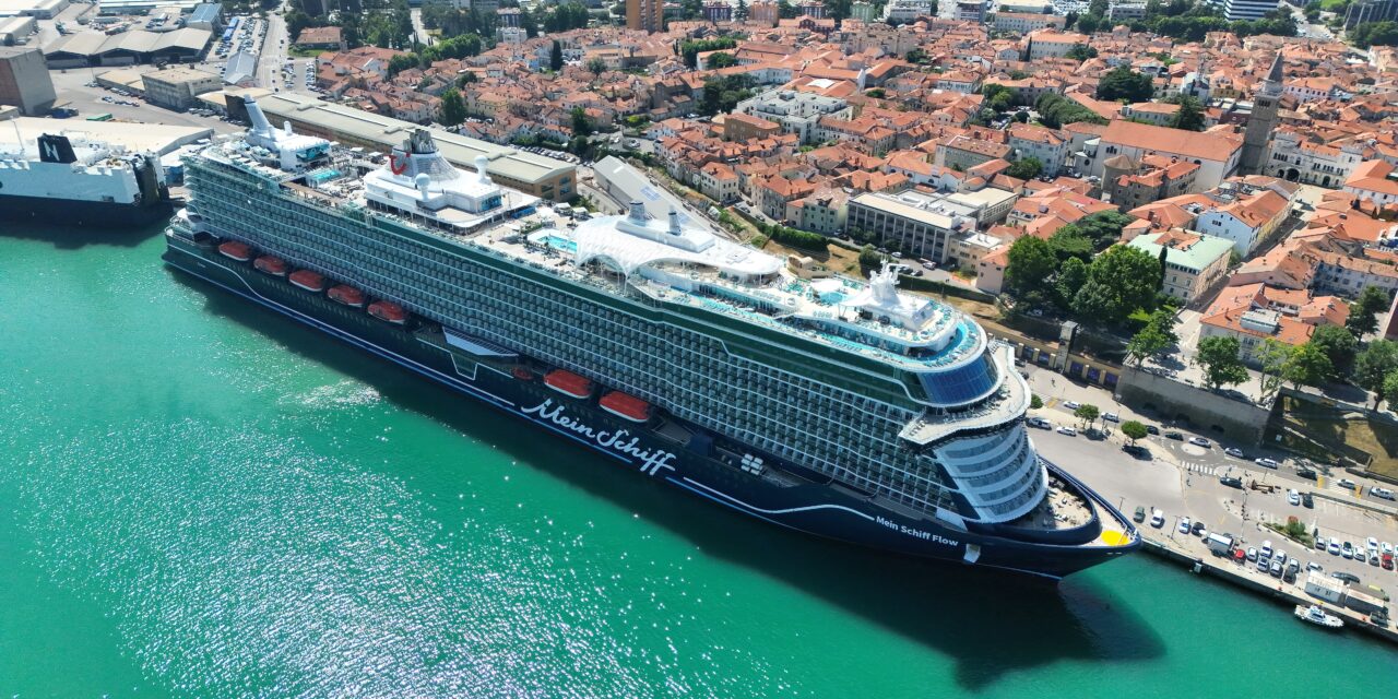 Capodistria, 13 navi da crociera a giugno e altre 51 entro l’anno<h2 class='anw-subtitle'>Due primi scali nel mese, con la Mein Schiff Flow che diventa la più grande nave passeggeri mai arrivata nel porto sloveno</h2>