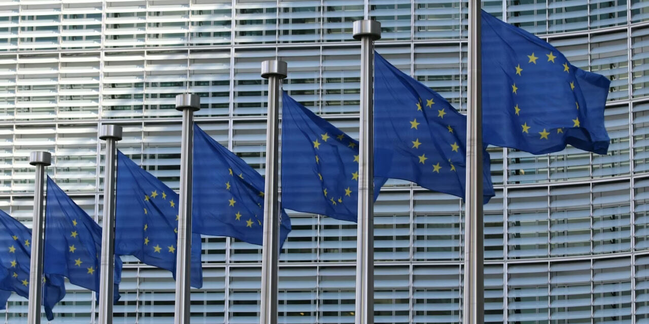 ETS, l’Italia con altri 9 Paesi chiede revisione: timori per industria e porti<h2 class='anw-subtitle'>Da Bruxelles la richiesta di modificare il sistema delle quote di CO2 per evitare delocalizzazioni e scongiurare spostamento traffici</h2>